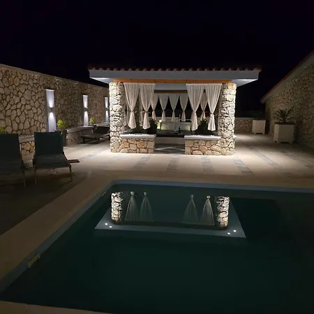 Aurelia Privat Pool